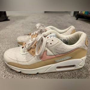 Nike Air Max. Summer Run Club edition. Slightly worn.